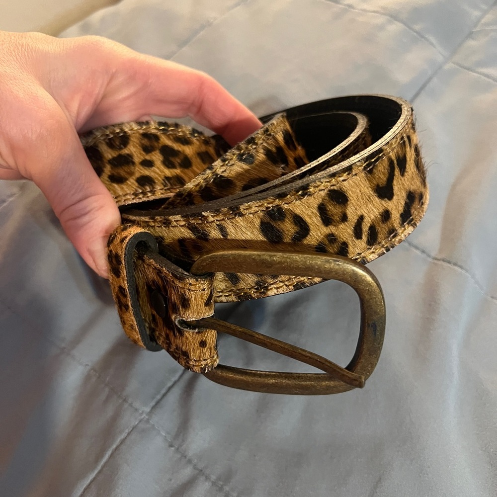 Buckle Leather Leopard Pattern/Soft Fur Hide Women's Belt
47 inches long